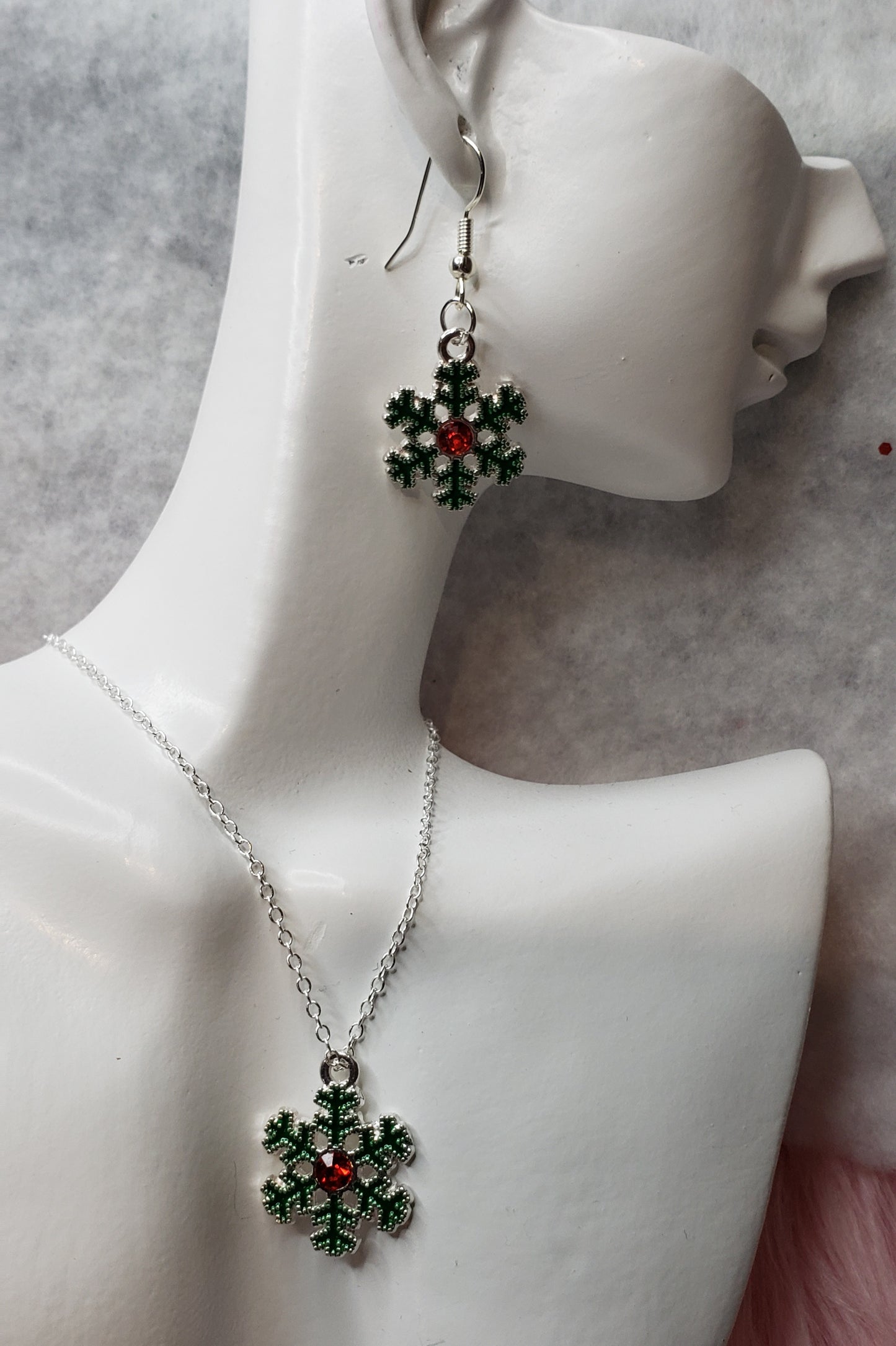 Christmas Earring and Necklace set (On a Silver Plated 18 Inch chain link)