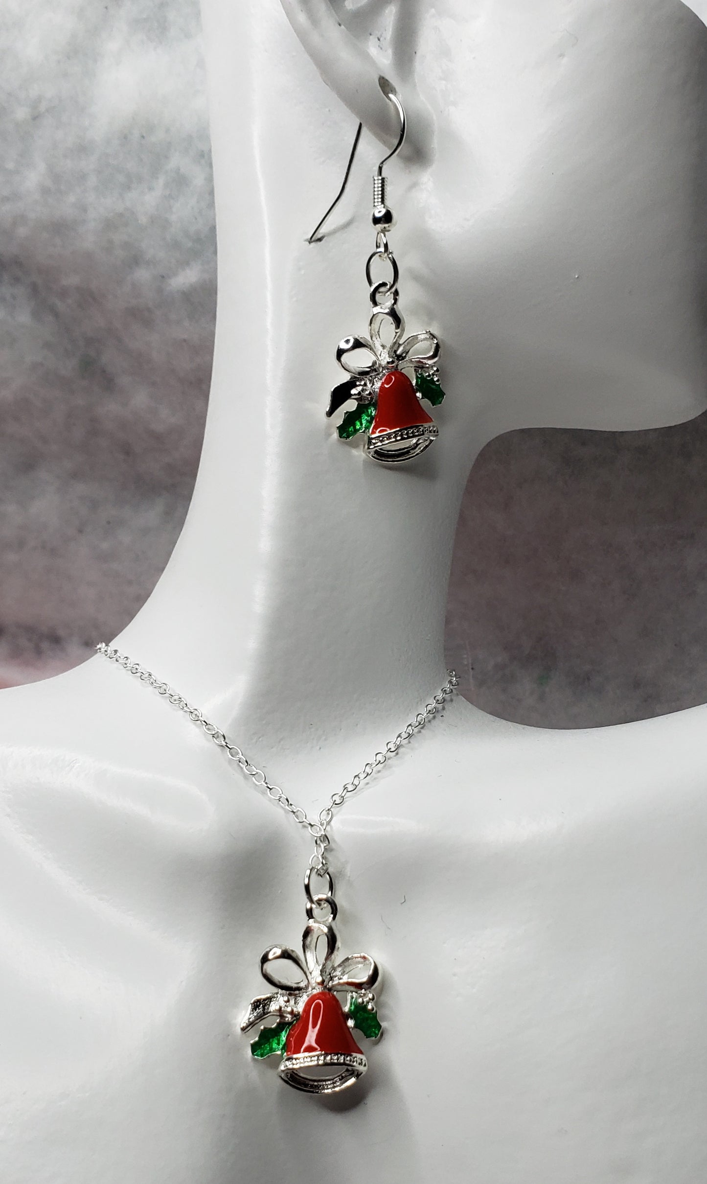 Christmas Earring and Necklace set (On a Silver Plated 18 Inch chain link)