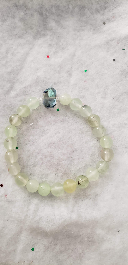 Peridot beaded bracelet